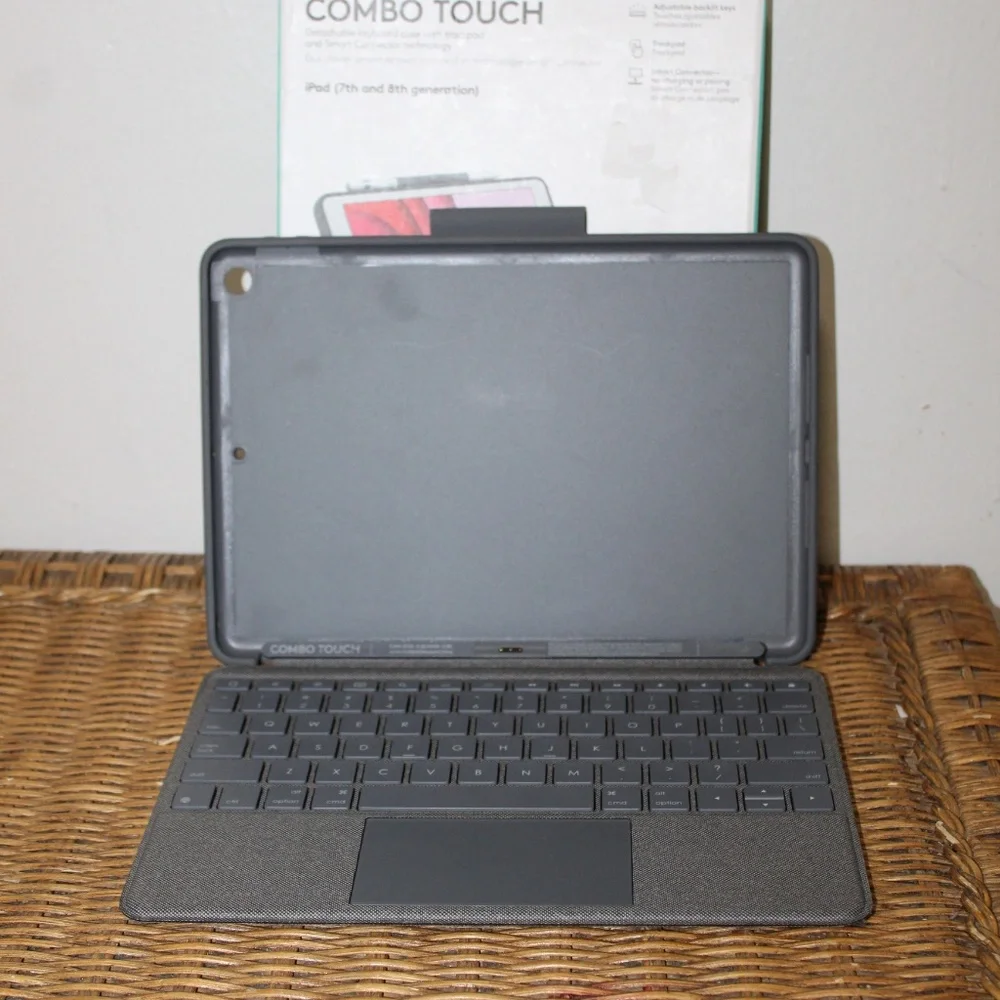 Logitech Combo Touch detachable keyboard case w/ trackpad for the iPad (7 & 8)